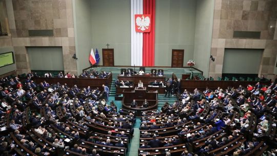 Sejm: projekt tzw. ustawy medialnej skierowany do prac w komisji