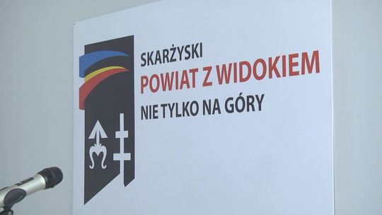 „Skarżyski – Powiat z widokiem nie tylko na góry”. Kolejny sprzęt medyczny i letni marszobieg