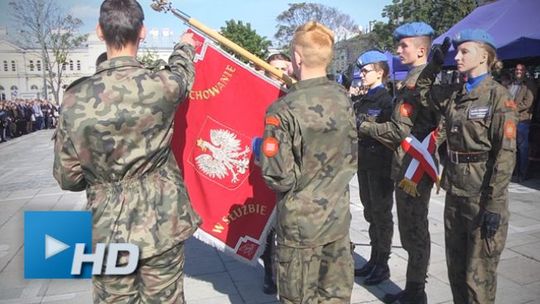 Ślubowanie złożyli uczniowie pierwszych klas mundurowych ZDZ