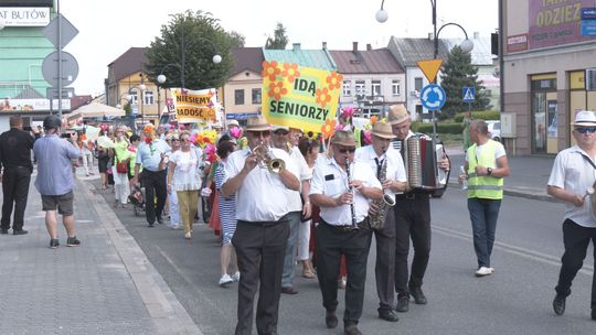 "Srebrny Jędrzejów" i barwny korowód