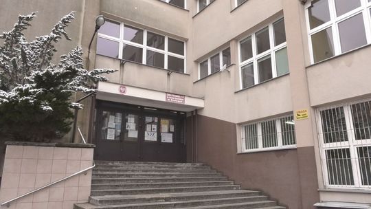 Stacjonarnie lub online - ósmoklasiści sprawdzają swoją wiedzę przed prawdziwym egzaminem