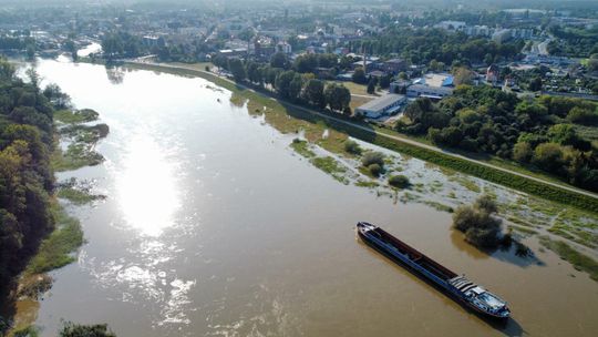 Stany alarmowe przekroczone na 31 stacjach hydrologicznych w dorzeczu Odry