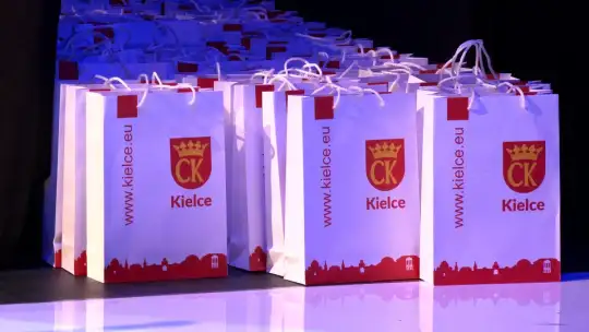 Sto stypendiów miasta Kielce trafiło do najlepszych studentów