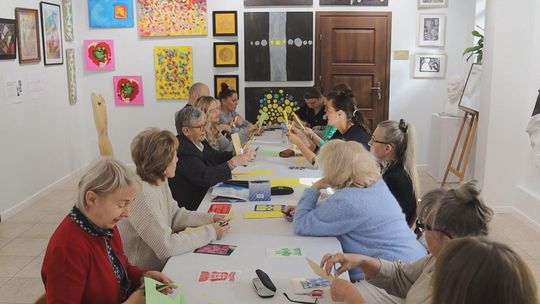 Świat zaklęty w wycinance Lucyny Kozłowskiej Świat zaklęty w wycinance Lucyny Kozłowskiej