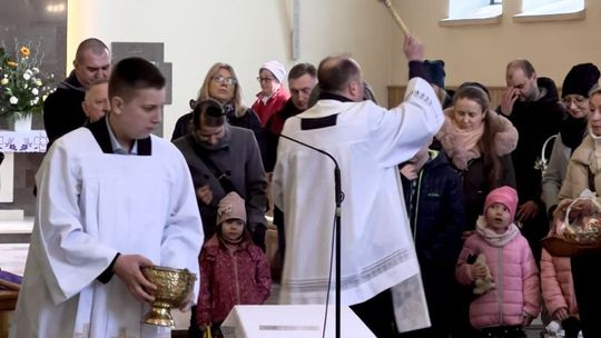 Święcenie pokarmu w parafii Brata Alberta w Skarżysku