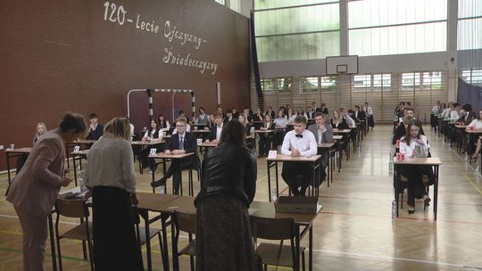 Świętokrzyscy maturzyści lepsi od ogólnopolskiej średniej