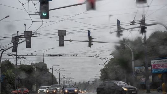 Synoptyk IMGW: groźne burze możliwe na zachodzie, największy upadł na wschodzie