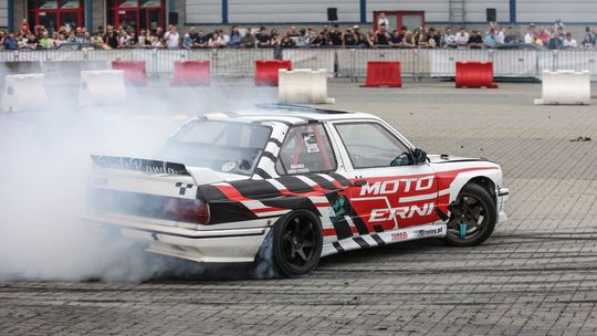 Szałowy Mubi Dub it Tuning Festival w Targach Kielce. Tysiące pasjonatów motoryzacji bawiło się przez cały weekend!