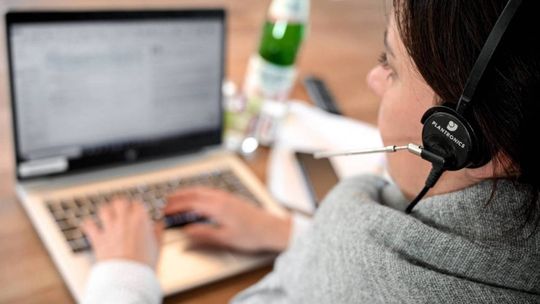 Szef PFR: w 2020 r. w Polsce 8,9 proc. pracowników wykonywało pracę z domu