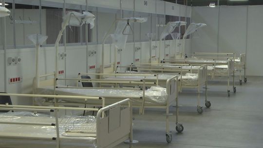 Szpital tymczasowy planuje uruchomić więcej łóżek dla pacjentów covidowych