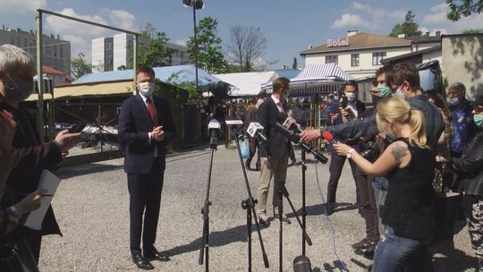 Szymon Hołownia w Kielcach mówił o trudnej sytuacji przedsiębiorców