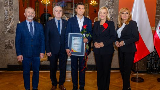 Talenty Świętokrzyskie 2025! Po raz 26. nagradzamy stypendiami najzdolniejszych uczniów i studentów