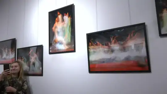 „Taniec światła” jako pierwsza wystawa w Galerii "u Strasza"