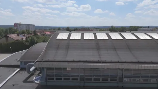 Trwa remont dachu na hali sportowej