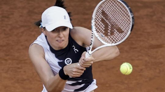 Turniej WTA w Madrycie - Świątek przegrała w finale z Sabalenką