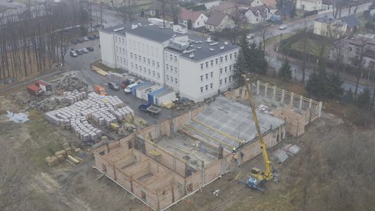 Umowa podpisana. Problemy lokalowe koneckiej Szkoły Muzycznej już niebawem się skończą