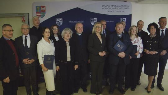 Umowy na wsparcie prowadzenia ZAZ – ów podpisane