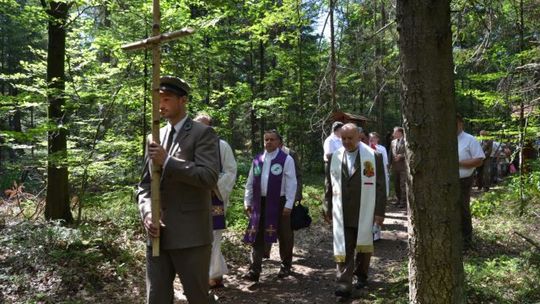 Leśnicy obchodzili uroczystości upamiętniające zamordowanych mieszkańców wsi Michniów, 100-lecie Bitwy Warszawskiej oraz 140-lecie Regionalnej Dyrekcji Lasów Państwowych w Radomiu