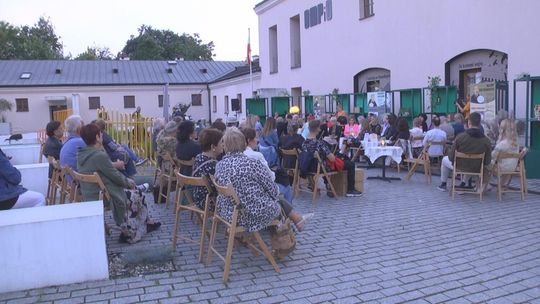 V Festiwal Herlinga-Grudzińskiego: Odkryj tajemnice samotności z czołowymi autorami, koncertami i kiermaszem książek!