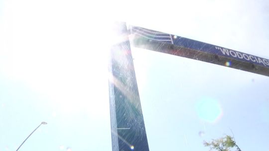 W czasie upałów kielczanie mogą korzystać z poidełek i kurtyn wodnych