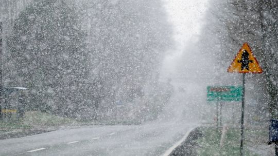 W czwartek opady śniegu, na północy burze śnieżne