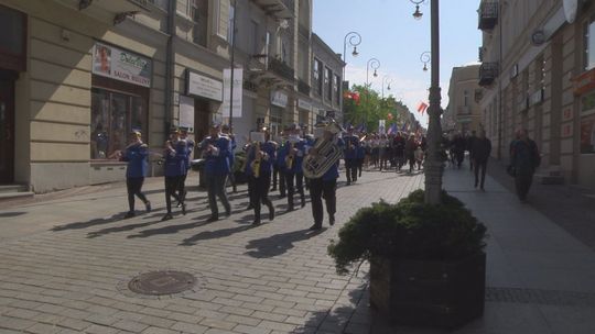 W Kielcach odbył się pochód pierwszomajowy