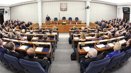 W poniedziałek Senat zajmie się nowelą ustaw ws. walki z epidemią