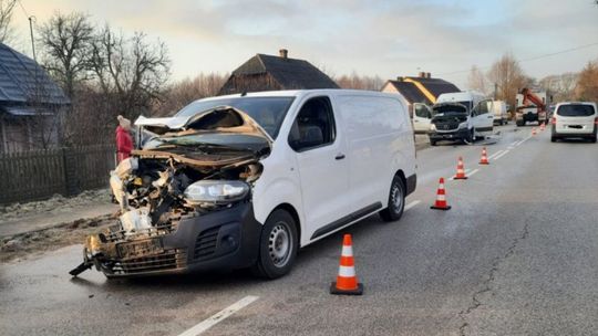 W Suchedniowie zderzyły się dwa busy