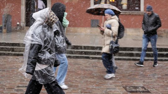 W Wielkanoc będzie nie tylko zimno, ale i wietrznie, w górach zimowo