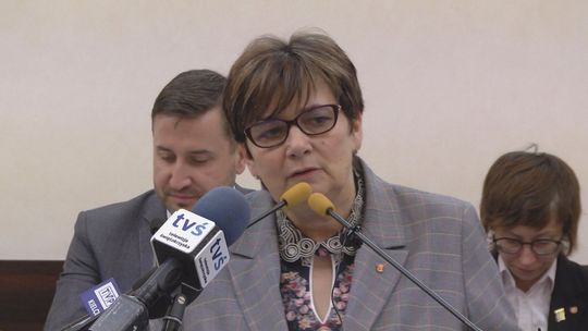 Wątpliwości wokół wykształcenia wiceprezydent Danuty Papaj