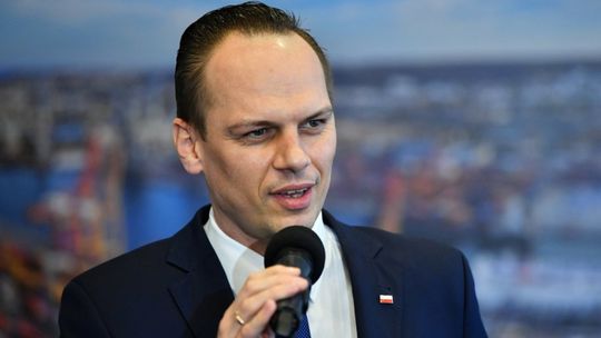 Weber: uciekającym z Ukrainy pomagają też kierowcy tirów polskich firm