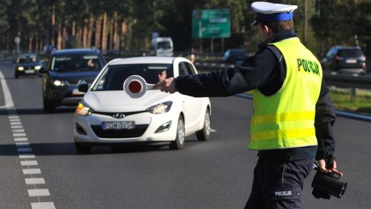 Weszły w życie zmiany w prawie drogowym: nowy taryfikator punktów i podwójne mandaty dla recydywistów