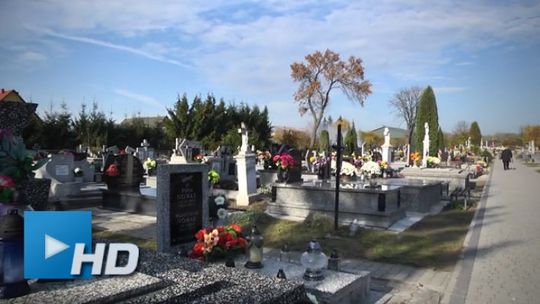 Więcej patroli na drogach i przy cmentarzach