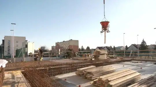 Wielka przebudowa Pływalni Miejskiej w Jędrzejowie. Sprawdziliśmy postępy prac