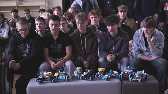 Wielki Finał Formuły LEGO Spike w kieleckim technikum