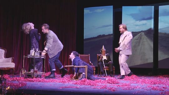 "Wiśniowy sad" kieleckiego teatru wyróżniony. Spektakl będzie można zobaczyć w całej Polsce