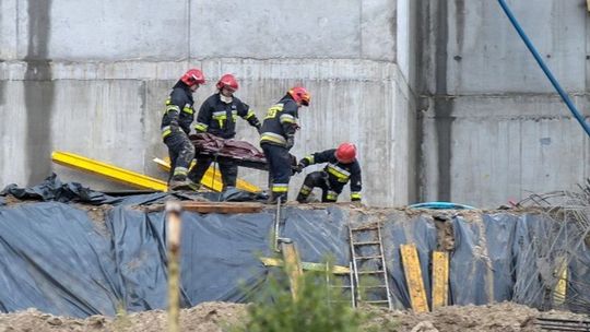 Wypadek na placu budowy; nie żyje 30-latek