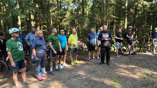 Wyruszył VII Rajd Rowerowy Szlakiem Brygady Świętokrzyskiej NSZ