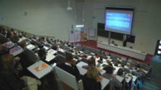 Wystartował projekt „Szybuj bezpiecznie w internetowej chmurze”