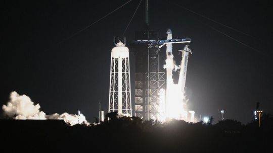 Wystartowała misja kosmiczna z polskim astronautą Sławoszem Uznańskim-Wiśniewskim