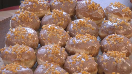 Z marmoladą czy z pistacją?