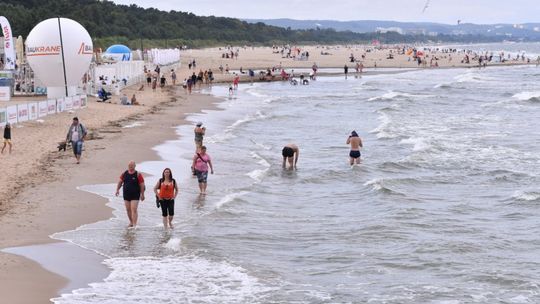 Z powodu sinic woda nieprzydatna do kąpieli na 7 nadmorskich kąpieliskach