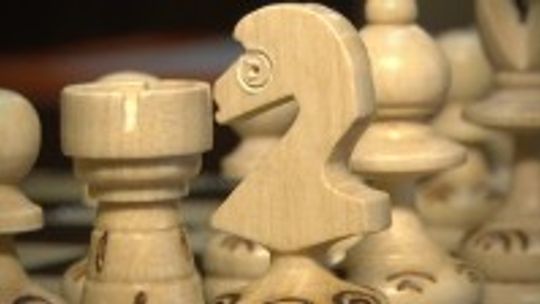 Zachęcają uczniów do gry w szachy