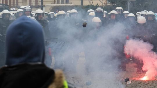 Zarzuty usłyszał ostatni z zatrzymanych podczas zamieszek, do których doszło w środę w Warszawie