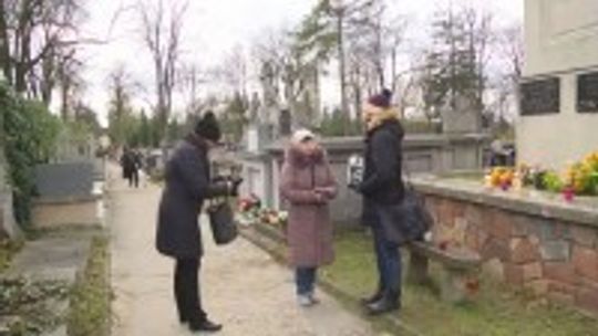 Zbliża się kwesta na kieleckich nekropoliach, brakuje wolontariuszy