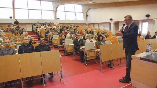 Zrzeszeni by w Internecie było bezpieczniej