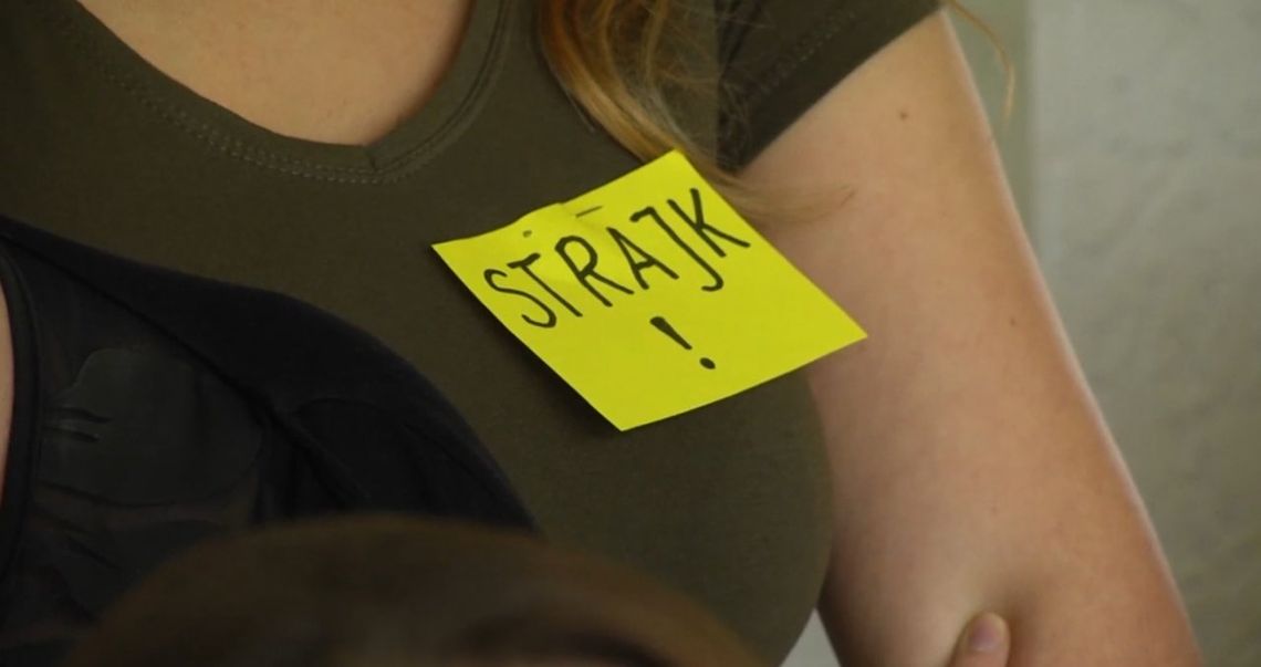 Akcja „Światełko z wykrzyknikiem dla nauczycieli” odwołana