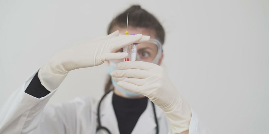 Andrusiewicz: trzy przypadki zgonów w zbieżności czasowej ze szczepieniem; dwa raczej niezwiązane z podaniem preparatu