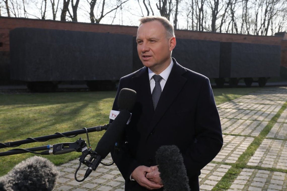 Andrzej Duda: sprawcy zbrodni na Ukrainie muszą być ukarani, by Katyń się nie powtórzył