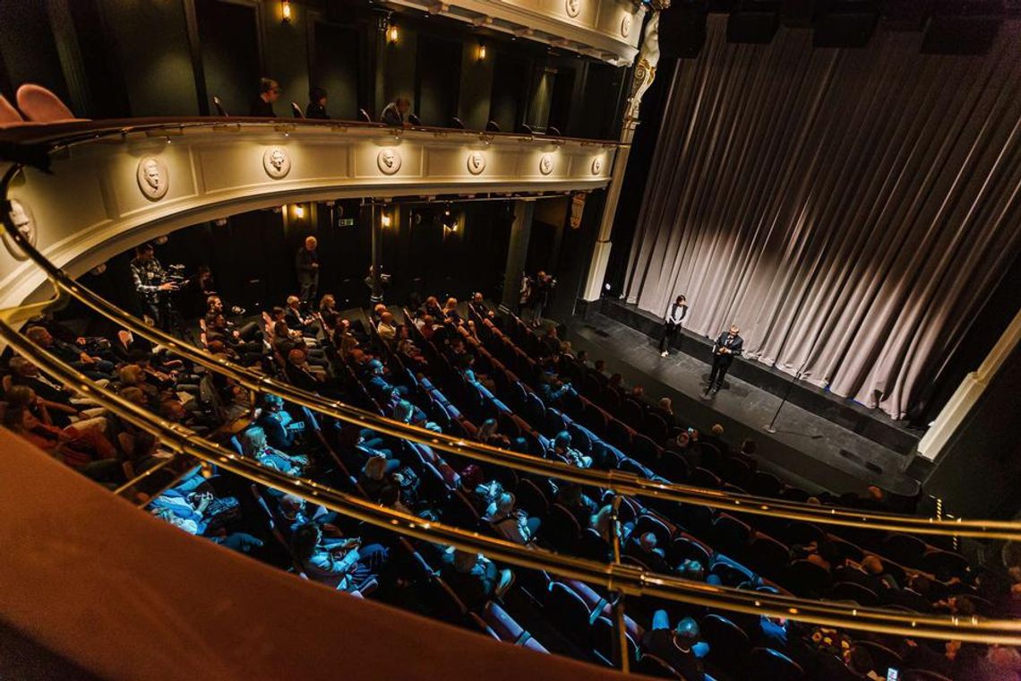 Będzie nadzwyczajna sesja sejmiku ws. konkursu na stanowisko dyrektora Teatru Żeromskiego